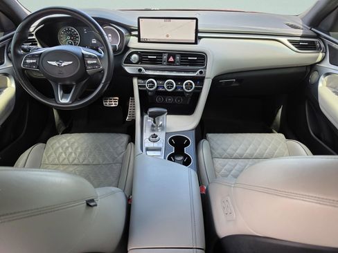 Used 2022 Genesis G70 3.3T RWD image 15
