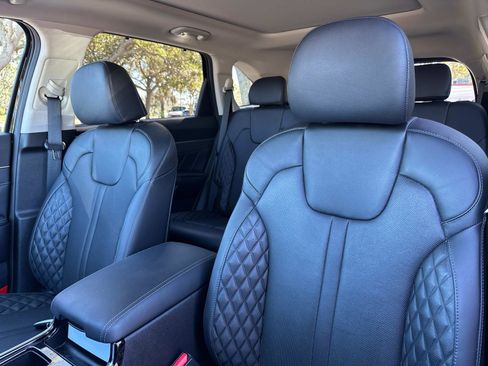 Used 2023 Kia Sorento SX image 21