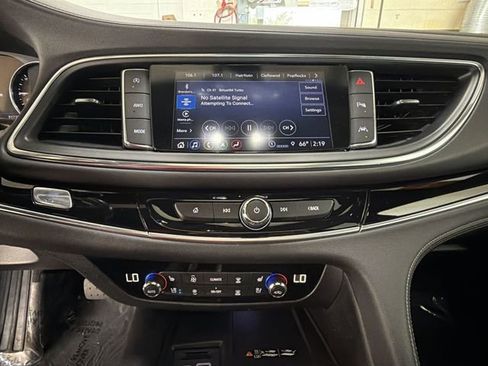 Certified 2022 Buick Enclave Avenir w/ Avenir Technology Package AWD/4WD image 16