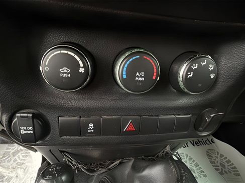 Used 2017 Jeep Wrangler Unlimited Sport AWD/4WD image 19