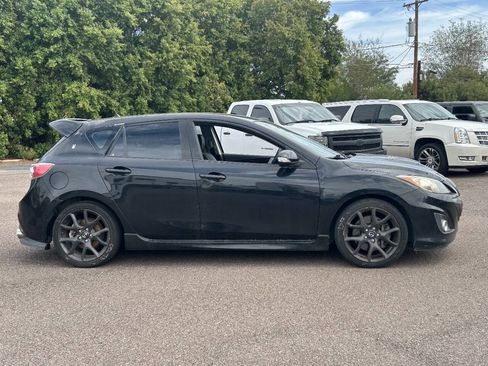 Used 2013 MAZDA MAZDA3 Touring FWD image 2