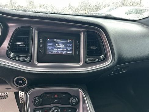 Used 2015 Dodge Challenger R/T w/ Quick Order Package 22B R/T image 15