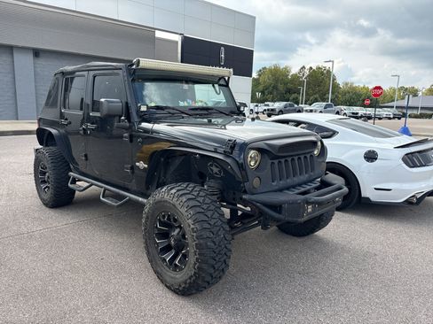 Used 2015 Jeep Wrangler Unlimited Sport AWD/4WD image 1