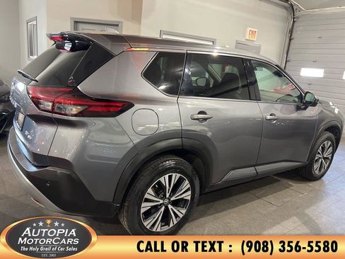 Used 2021 Nissan Rogue SV AWD/4WD image 6