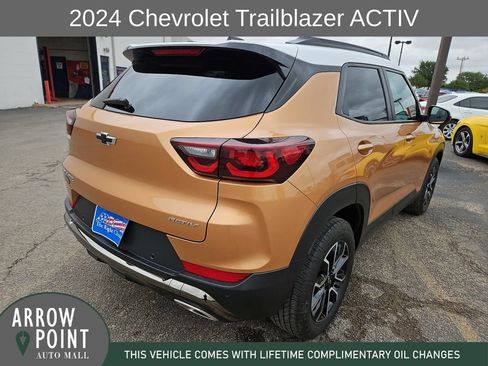 Used 2024 Chevrolet TrailBlazer ACTIV w/ Convenience Package FWD image 11