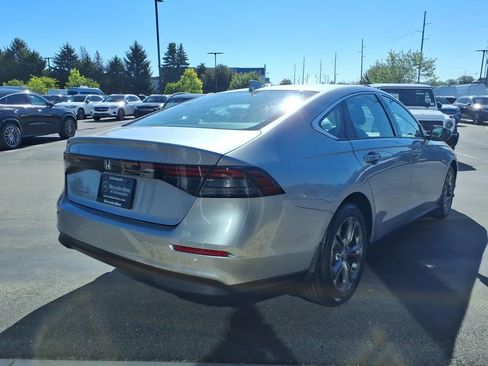 Used 2023 Honda Accord EX image 6
