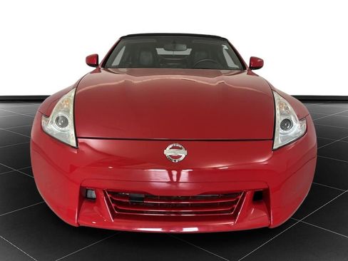 Used 2010 Nissan 370Z Touring w/ Sport Pkg RWD image 8