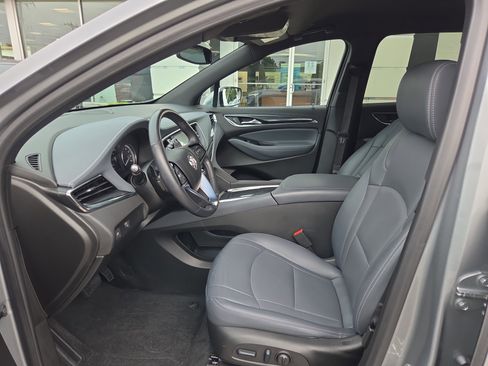 Used 2024 Buick Enclave Essence w/ Sport Touring Edition image 10