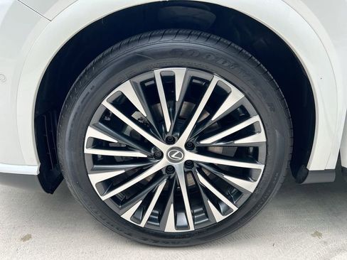 Certified 2024 Lexus RX 350 Premium Plus w/ Convenience Package FWD image 9