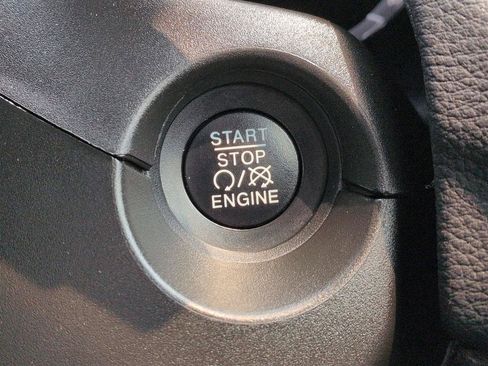 Used 2019 Jeep Compass Sport FWD image 27