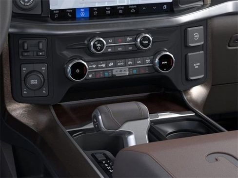 New 2025 Ford F150 King Ranch w/ FX4 Off-Road Package image 15