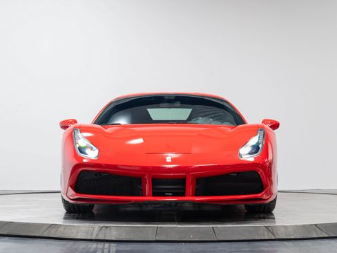 Used 2018 Ferrari 488 GTB RWD image 61