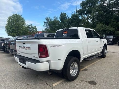 Used 2026 RAM 3500 Laramie w/ Sport Appearance Package AWD/4WD image 4