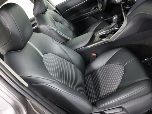 Used 2024 Toyota Camry SE FWD image 30