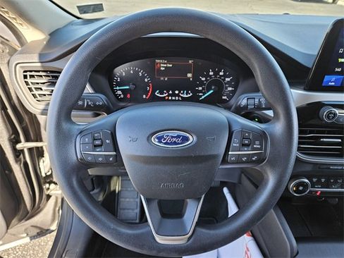 Used 2020 Ford Escape SE image 26