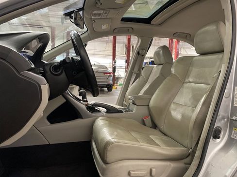 Used 2012 Acura TSX Sedan image 9