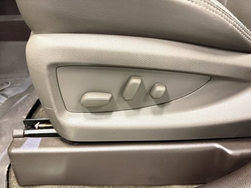 Used 2019 GMC Yukon Denali image 25