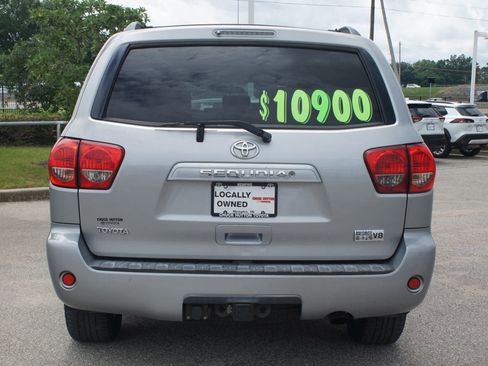 Used 2008 Toyota Sequoia SR5 AWD/4WD image 3