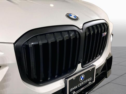 Used 2025 BMW X7 M60i AWD/4WD image 31