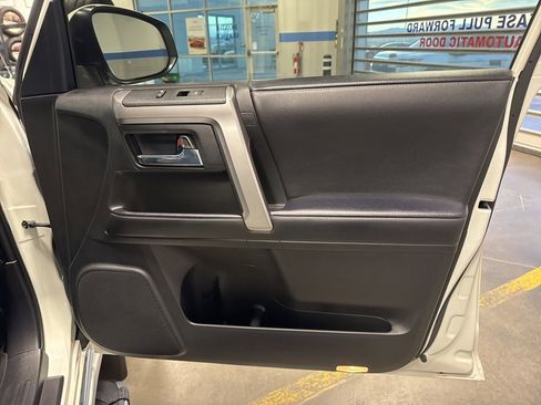 Used 2023 Toyota 4Runner Limited image 32