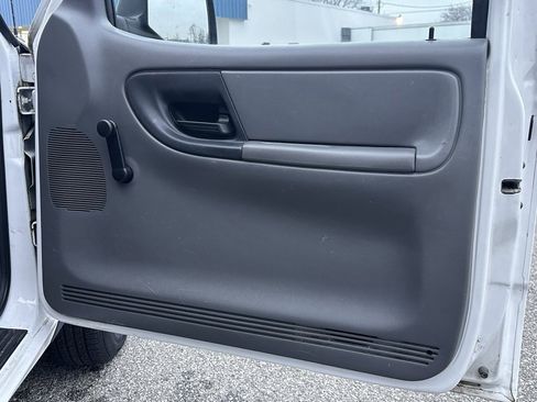 Used 2010 Ford Ranger XL image 15