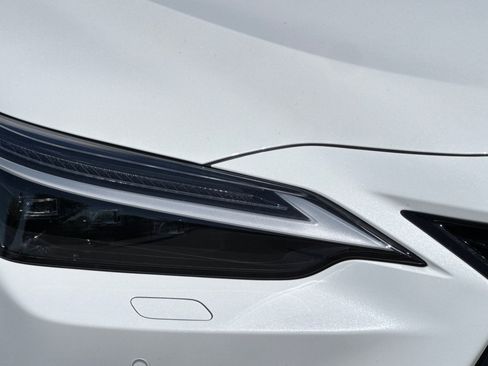 Certified 2025 Lexus NX 450h+ F Sport AWD/4WD image 12