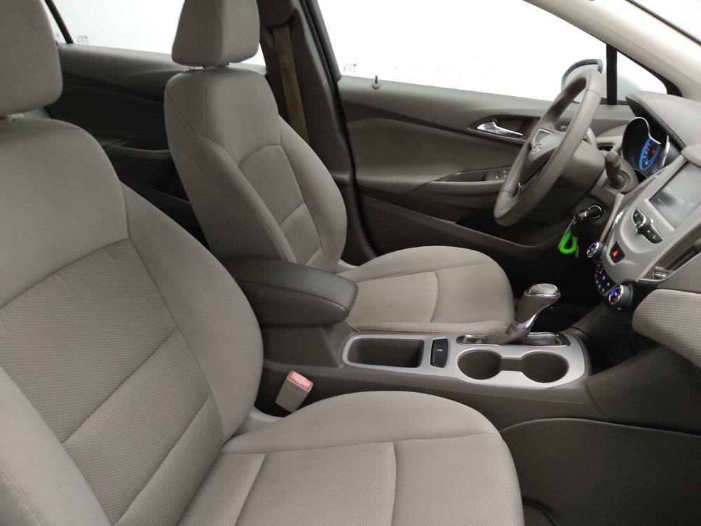 Used 2016 Chevrolet Cruze LS FWD image 21