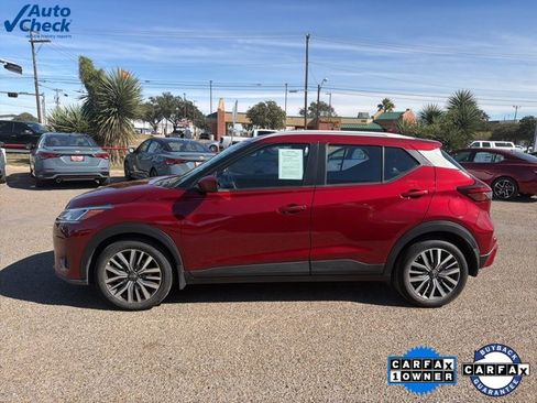Certified 2023 Nissan Kicks SV image 3