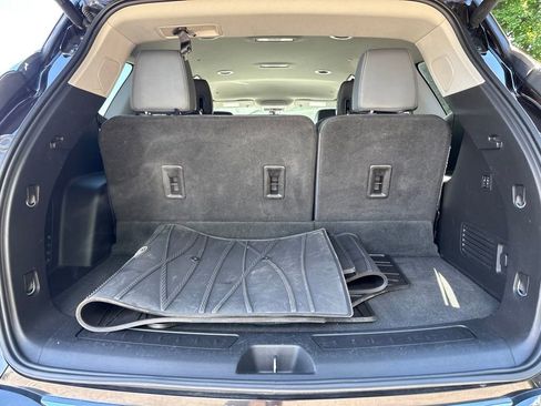 Used 2018 Buick Enclave Premium FWD image 33