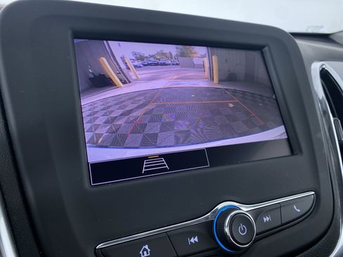 Certified 2024 Chevrolet Equinox LS w/ LS Convenience Package image 6