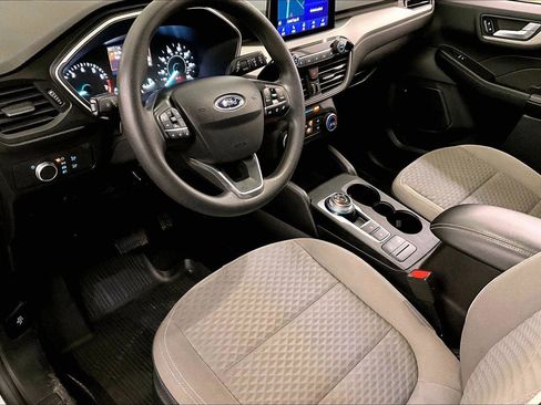 Used 2021 Ford Escape SE image 12