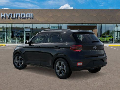 New 2026 Hyundai Venue SEL FWD image 5
