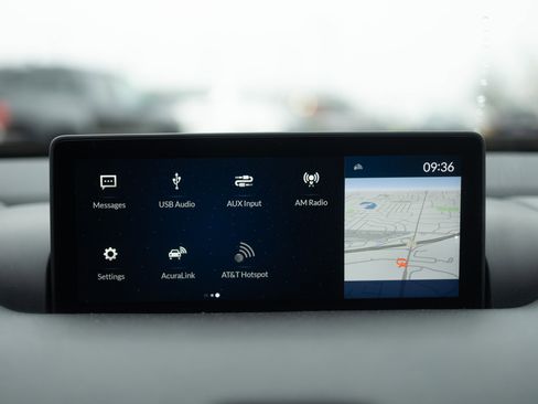 Used 2023 Acura TLX w/ Technology Package image 8