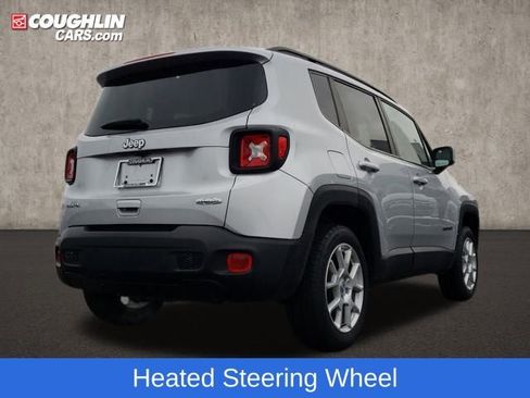 Used 2019 Jeep Renegade Latitude w/ Cold Weather Group image 9