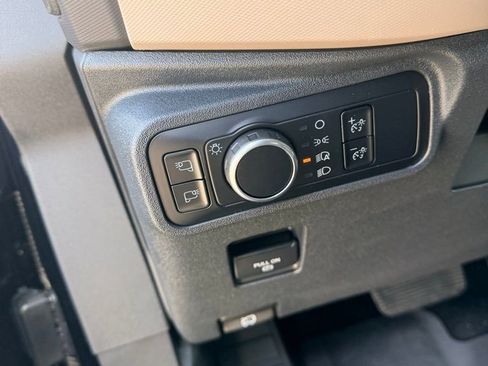 Used 2024 Ford Bronco Wildtrak image 13