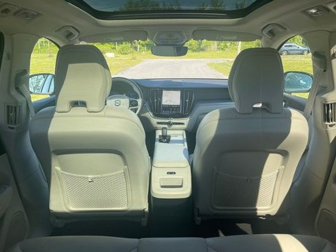 Used 2024 Volvo XC60 B5 Core w/ Climate Package AWD/4WD image 8