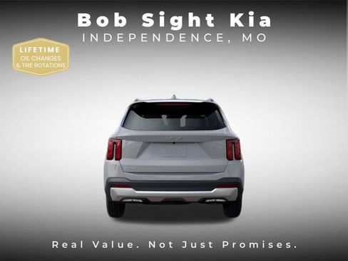 New 2026 Kia Sorento S FWD image 5