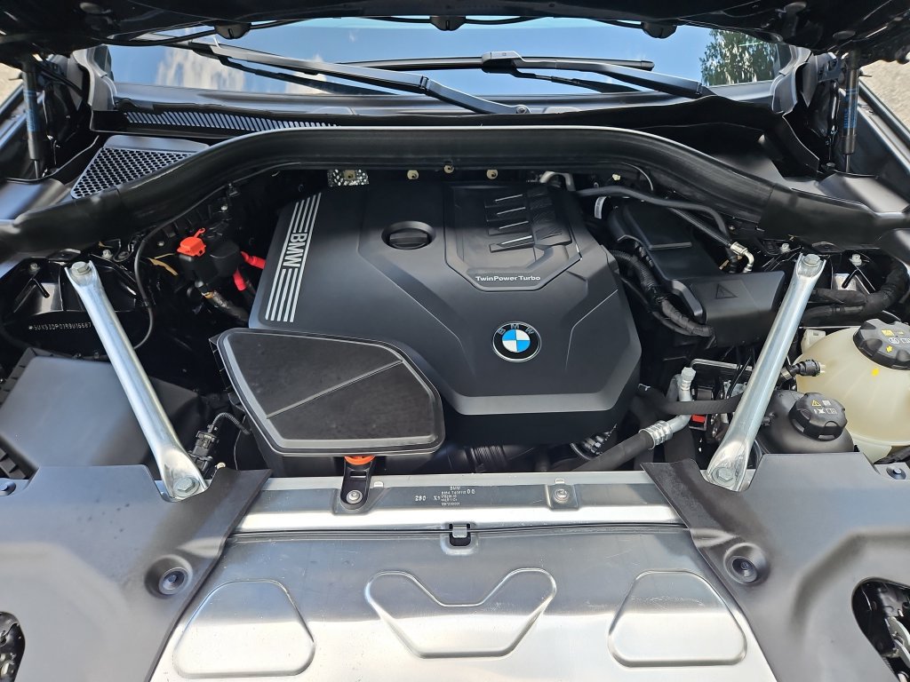Used 2024 BMW X3 xDrive30i w/ Premium Package AWD/4WD image 39