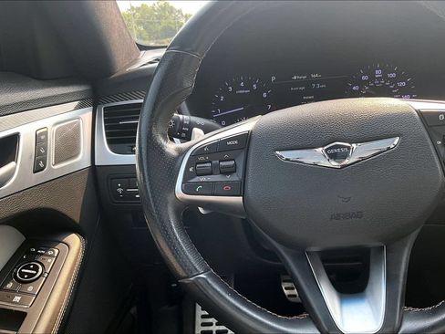 Used 2018 Genesis G80 3.3T Sport RWD image 17