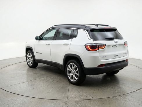 Used 2025 Jeep Compass Limited AWD/4WD image 6