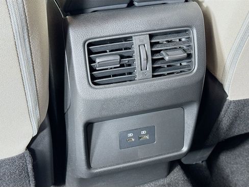 Used 2023 Nissan Rogue SV AWD/4WD image 20