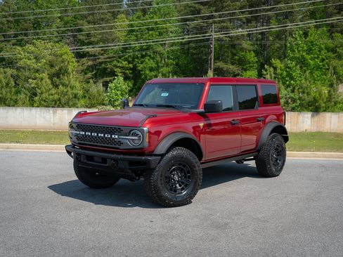 New 2026 Ford Bronco Badlands w/ Sasquatch Package AWD/4WD image 4