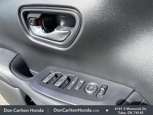 Certified 2025 Honda HR-V EX-L image 9