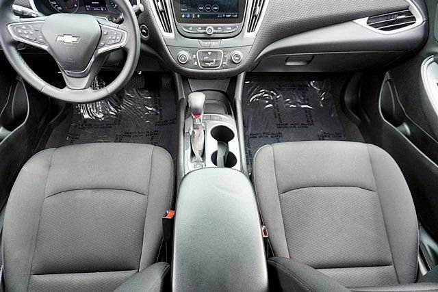 Used 2025 Chevrolet Malibu RS FWD image 29