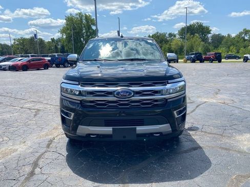 Used 2024 Ford Expedition Max Platinum AWD/4WD image 11