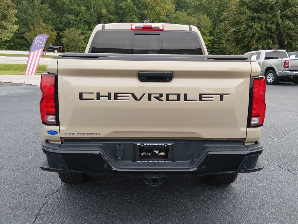 Used 2024 Chevrolet Colorado Z71 w/ Z71 Convenience Package 2 AWD/4WD image 5