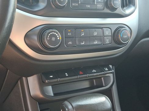 Used 2016 Chevrolet Colorado LT w/ LT Convenience Package AWD/4WD image 15