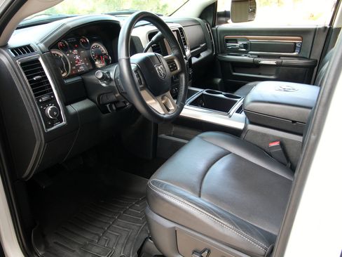 Used 2015 RAM 2500 Laramie w/ Convenience Group AWD/4WD image 21