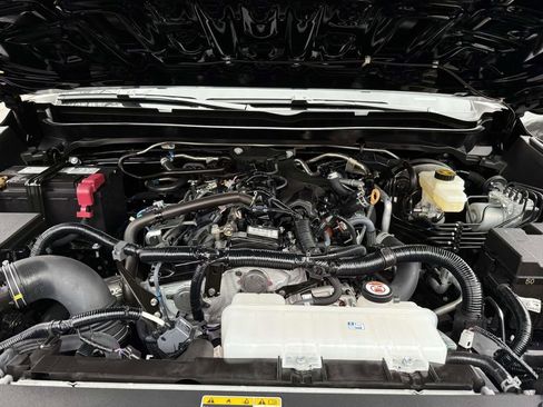 Used 2024 Toyota Tacoma TRD Off-Road image 28