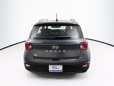 Used 2023 Hyundai Venue SEL image 6